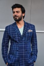 Fawad Khan at Kapoor n Sons photo shoot on 9th March 2016 (11)_56e1674ed451d.JPG