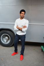 Sidharth Malhotra at Kapoor n Sons photo shoot on 9th March 2016 (67)_56e166a51a08c.JPG