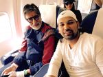 amitabh bachchan & shadab faridi while going for a show to Chennai on 11th March 2016 (2)_56e3fa8cd858f.jpg