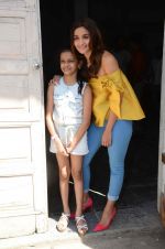 Alia Bhatt at Kapoor N Sons promotions in Mumbai on 13th March 2016 (42)_56e5761f7d1a4.JPG