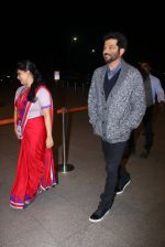 Anil Kapoor leave for IIFA Awards press meet on 13th March 2016 (8)_56e5510dd6cb2.JPG