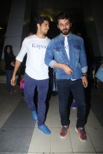 Sidharth Malhotra and Fawad Khan promote Kapoor N Sons after they return from Bangalore on 12th March 2016 (19)_56e55207e8fb6.JPG
