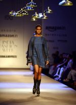 Model walk the ramp for Akaaro by Gaurav Jai gupta Show at AIFW Day 1 on 16th March 2016 (4)_56ea540765445.jpg