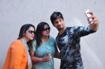 Sidharth Malhotra at kapoor n sons photo shoot on 17th March 2016 (24)_56ebe829377d1.JPG