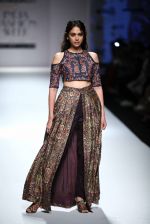 Aditi Rao Hydari at Shruti Sancehti Show on day 3 of Amazon India fashion week on 18th March 2016 (3)_56ed40fc8cd00.jpg