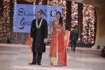 Celebs walk the ramp for Shaina NC_s show at CPAA Fevicol SHOW on 20th March 2016 (94)_56f0047faaf3a.JPG