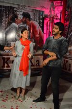 Kareena Kapoor and Arjun Kapoor exclusive photo shoot on 20th March 2016 (34)_56efbea8e763f.JPG
