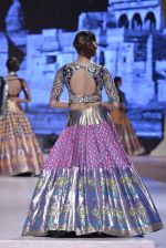 Model walk the ramp for Manish Malhotra_s show at CPAA Fevicol SHOW on 20th March 2016 (254)_56f0047f5fee1.JPG