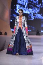 Model walk the ramp for Manish Malhotra_s show at CPAA Fevicol SHOW on 20th March 2016 (299)_56f0057841cf4.JPG