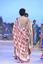Model walk the ramp for Manish Malhotra_s show at CPAA Fevicol SHOW on 20th March 2016 (339)_56f005de18012.JPG