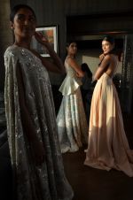 Model at Manish Malhotra Lakme fashion week preview on 21st March 2016 (19)_56f0e8805cf90.JPG
