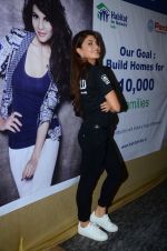 Jacqueline Fernandez at habitat for humaity event on 23rd March 2016 (33)_56f38b379492a.JPG
