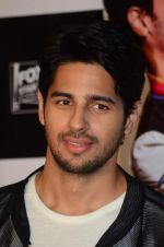 Sidharth Malhotra at Kapoor and Sons Success Meet on 25th March 2016 (69)_56f6905b52a3d.JPG