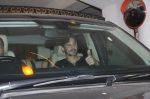 Dino Morea at ritesh sidhwani_s house for cricket screening on 27th March 2016 (1)_56f8e29cd2070.jpg