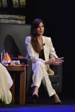 Katrina Kaif at mint luxury conference on 28th March 2016 (12)_56fa24fee0f65.JPG