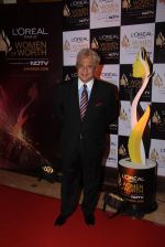 at NDTV Loreal Women of Worth Awards on 28th March 2016 (29)_56fa771c32de6.JPG