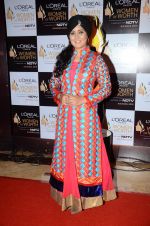 at NDTV Loreal Women of Worth Awards on 28th March 2016 (33)_56fa7729a54ff.JPG