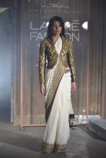 Model at Anand Kabra_s show for LFW 2016 on 30th March 2016(291)_56fcd05b52131.JPG