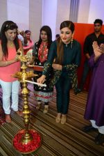 Raveena Tandon at Grehlakshmi celebrates 25 glorious years of success in le-meridan hotel, New delhi on 1st April 2016  (27)_56ff66e0a1a0c.JPG
