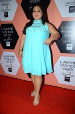 Bharti Singh on Day 4 at Lakme Fashion Week 2016 on 2nd April 2016 (117)_5701081d34078.JPG