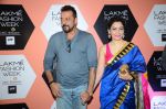 Manyata Dutt, Sanjay Dutt on Day 4 at Lakme Fashion Week 2016 on 2nd April 2016 (227)_57012f101b932.JPG
