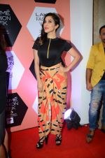 Sophie Chaudhary on Day 4 at Lakme Fashion Week 2016 on 2nd April 2016 (245)_570130a2c48bc.JPG