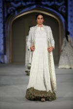 Model at the grand finale for Rohit Bal Show at Lakme Fashion Week on 3rd April 2016 (202)_57024afc1891a.JPG