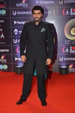 Arjun Kapoor at GIMA Awards 2016 on 6th April 2016 (218)_57063ea71f130.JPG