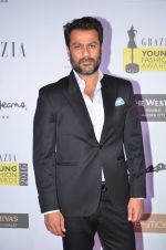 Abhishek Kapoor at Grazia Young Fashion Awards 2016 Red Carpet on 7th April 2016 (122)_5708e387a4785.JPG