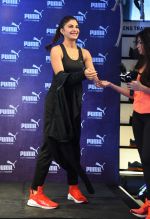 Jacqueline Fernandez at PUMA delhi event on 7th April 2016 (13)_5708e04516df0.jpg