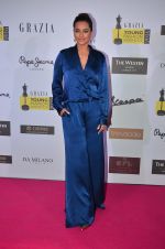 Sonakshi Sinha at Grazia Young Fashion Awards 2016 Red Carpet on 7th April 2016 (144)_5708e594a1759.JPG
