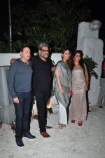 Sunil Lulla, R. Balki, Kareena Kapoor Khan, Krishika Lulla at the Success bash of the film Ki & Ka in Olive on 11th April 2016 (24)_570ccd7cb2e8c.JPG