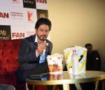 Shahrukh Khan promotes Fan in Noida on 12th April 2016 (67)_570e4af321ede.JPG