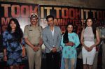 Manoj Bajpai, Divya Dutta at Traffic Jam film trailer launch in Mumbai on 13th April 2016 (74)_570f3ed83e9d0.JPG