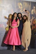 Aishwarya Rai Bachchan at Sarbjit Trailer launch in Mumbai on 14th April 2016 (34)_5710fcf5c478a.JPG