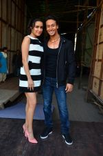 Tiger Shroff and Shraddha Kapoor snapped on 15th April 2016 (16)_571211cac6a38.JPG