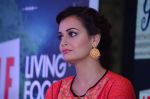 Dia Mirza joins Living Foodz channel in Mumbai on 19th April 2016 (95)_571703c3d48d1.JPG