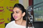 Rakul Preet Singh at Radio Mirchi 10th Anniversary Celebrations on 22nd April 2016 (33)_571ad69cd7d26.jpg