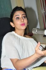 Rakul Preet Singh at Radio Mirchi 10th Anniversary Celebrations on 22nd April 2016 (74)_571ad7e9a8a04.jpg