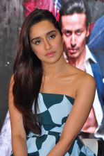 Shraddha Kapoor at Baaghi promotions in Mumbai on 22nd April 2016 (32)_571b67205bed8.JPG