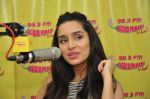 Shraddha Kapoor at Radio Mirchi for the promotion of Baaghi on 22nd April 2016 (14)_571adcc06748c.JPG