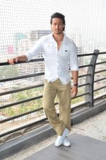 Tiger Shroff photo shoot for Baaghi promotions (57)_57288d09189fe.JPG