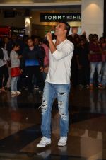 Akshay Kumar at the Launch of the song Taang Uthake from the film Housefull 3 on 6th May 2016 (3)_572dfd09f2438.JPG