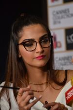 Sonam Kapoor unveils her Cannes look by L_Oreal on 6th May 2016 (45)_572dfcd2ddf0a.JPG