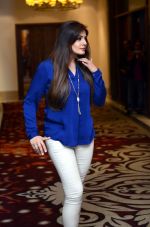Raveena Tandon snapped during the shoot of her upcoming film Matrthe Mother in Delhi on 12th May 2016 (30)_5735a7971961c.JPG