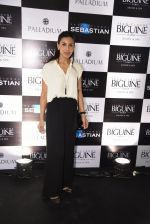 Deepti Gujral at JCB show in Mumbai on 12th May 2016_5736cce3c4eb0.jpg