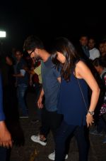 Shahid Kapoor and Mira Rajput snapped post dinner in Mumbai on 14th May 2016 (16)_57385578700d9.JPG
