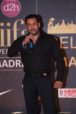 Salman Khan at IIFA Press Conference in Taj Land_s End on 20th May 2016 (199)_5740323030a7d.JPG