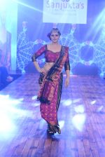 Zarine Khan walks for India Beach Fashion Week for designer Sanjukta Dutta on 21st May 2016 (3)_574305244400c.JPG