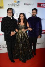 Amitabh Bachchan, Aishwarya Rai Bachchan, Abhishek Bachchan at Ht Most Stylish Awards in Delhi on 24th May 2016 (78)_57470877066b1.JPG